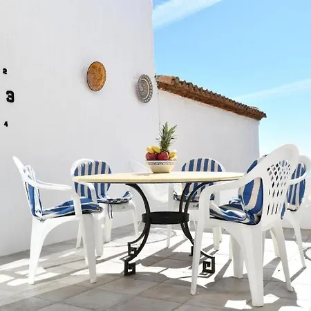 West Townhouse Seashells