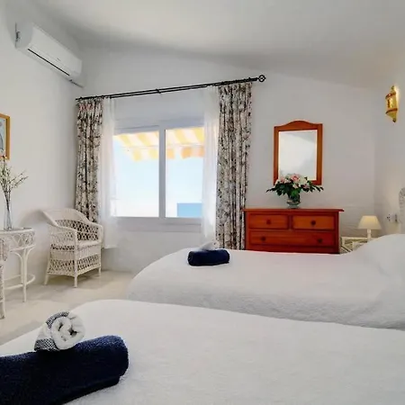 West Townhouse Seashells Σπίτι διακοπών Εστεπόνα