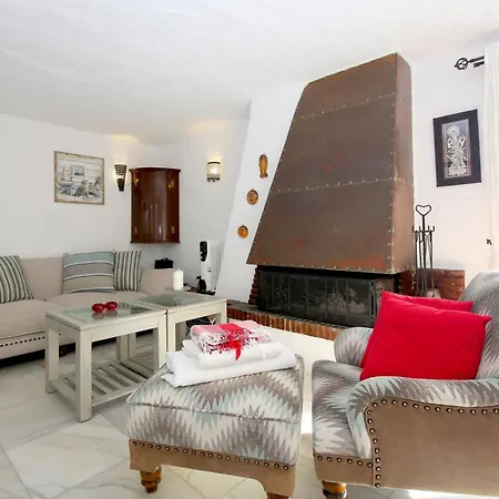 West Townhouse Seashells