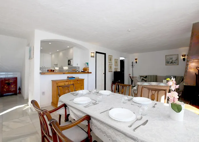 West Townhouse Seashells